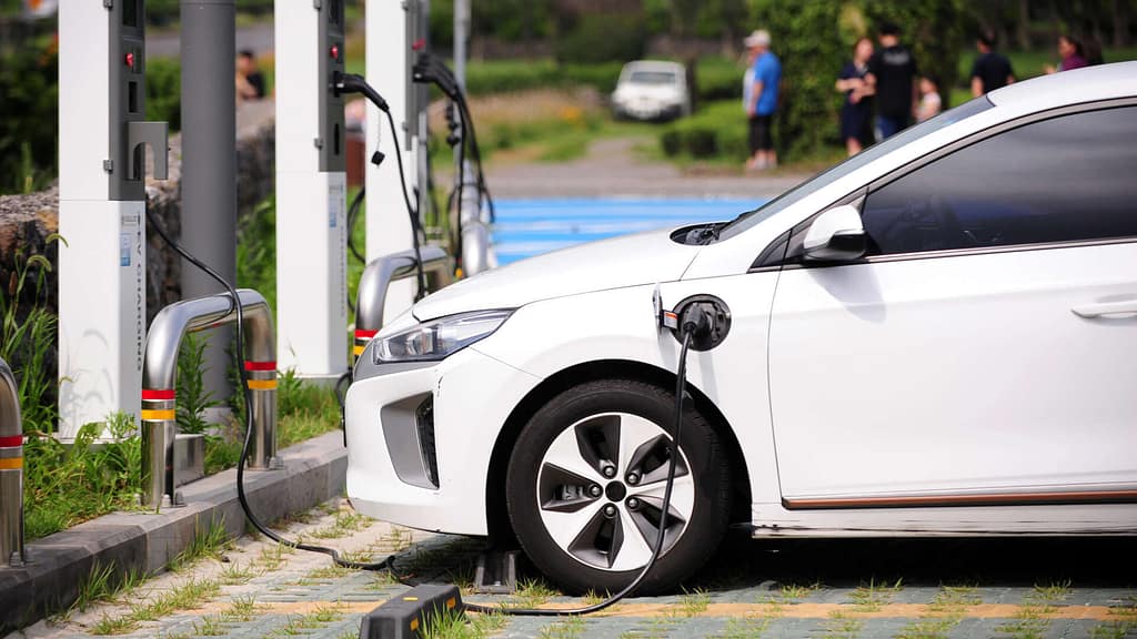 electric white vehicle chargers for public